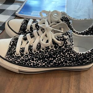 Leopard Converse
